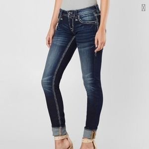 New Rock Revivals Henna 24x32